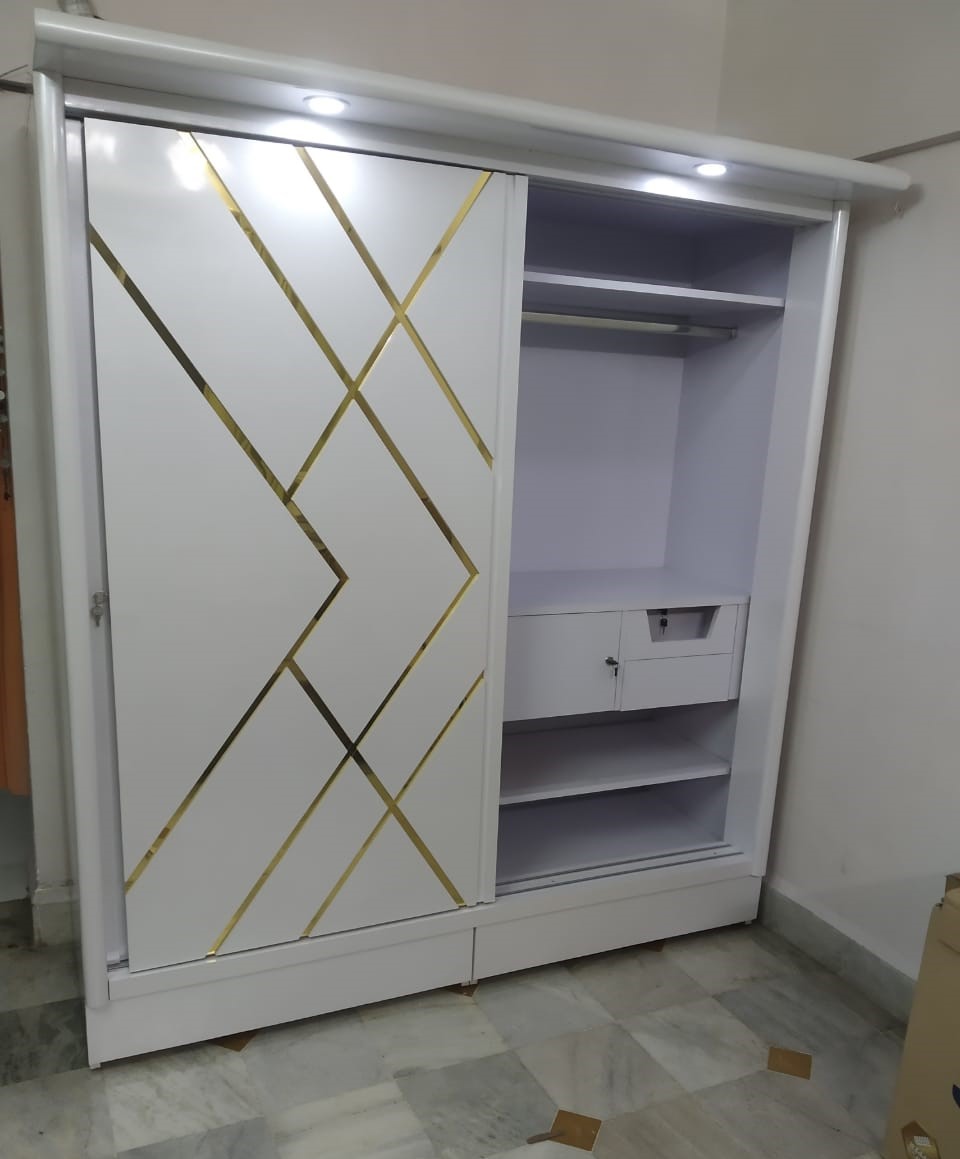 Compact cabinet